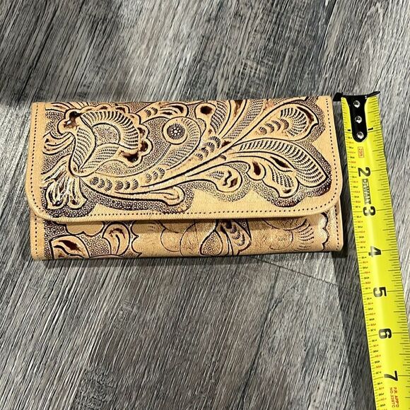 NEW Western handmade leather Elegant Tan Embossed Women's wallet - Picture 7 of 11